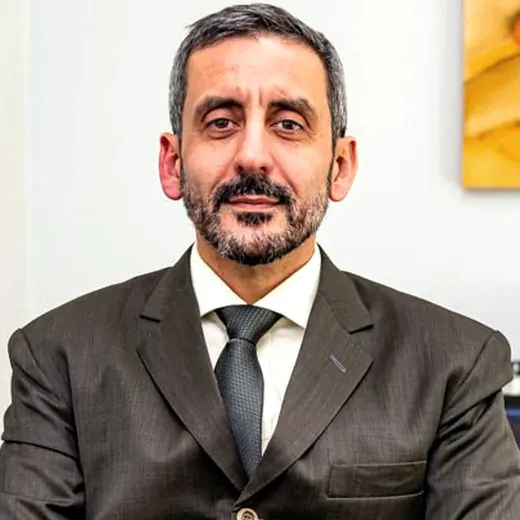 Retrato do Dr. Omar Ali Abdallah